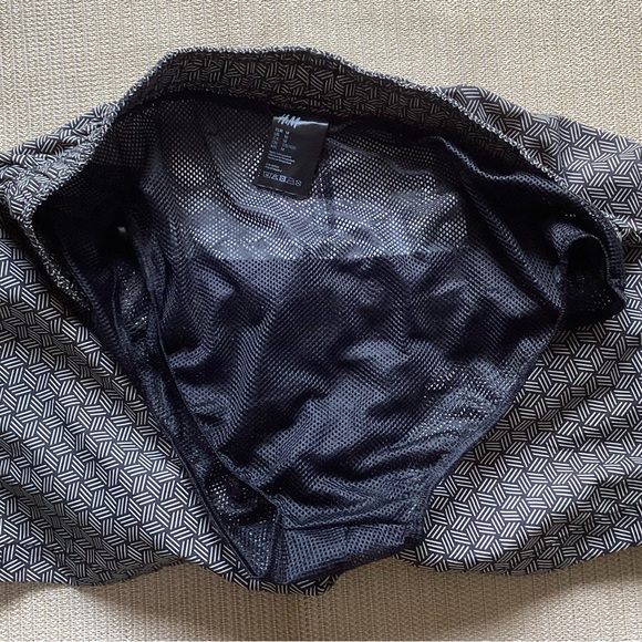 H&M Swimming Trunk 3”. M - Picture 3 of 4